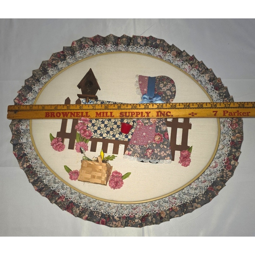 Rare Vintage Sunbonnet Sue 3D Fabric Wall Art Garden Scene‎ Oval Hoop 18in - Picture 3 of 5